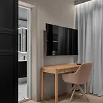 Northstay - The Grand L Luxurious L Location, Two Full Bathrooms *