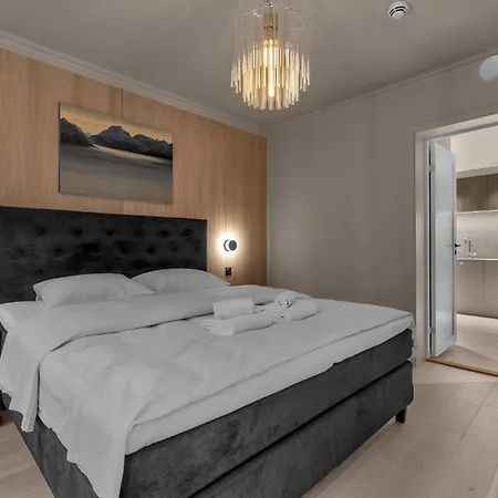 Northstay - The Grand L Luxurious L Location, Two Full Bathrooms Lejlighed