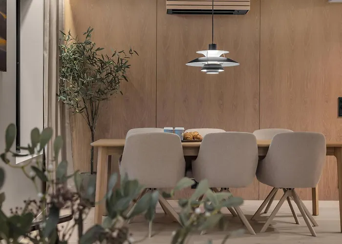 Northstay - The Grand L Luxurious L Location, Two Full Bathrooms Apartamento Tromsø