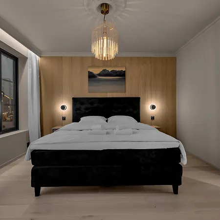 Northstay - The Grand L Luxurious L Location, Two Full Bathrooms Lejlighed Tromsø