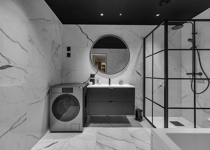 Northstay - The Grand L Luxurious L Location, Two Full Bathrooms * 特罗姆瑟